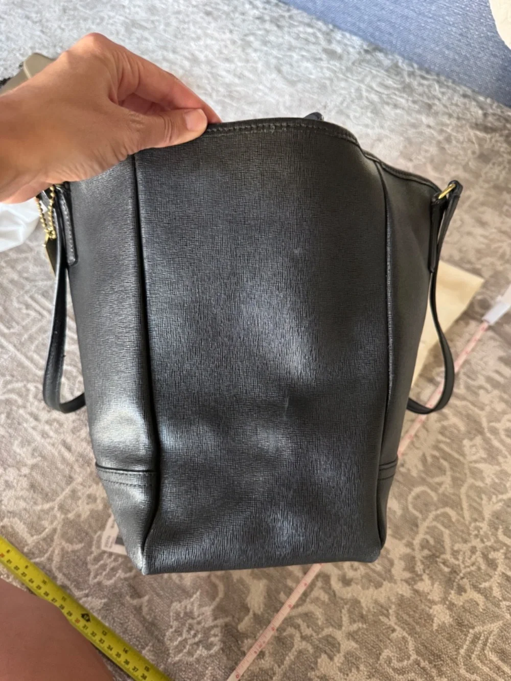 Vintage Coach EW Tote - Medium